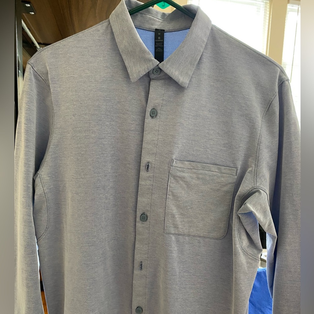 Lululemon Commission L/S Button Down Shirt Size Medium